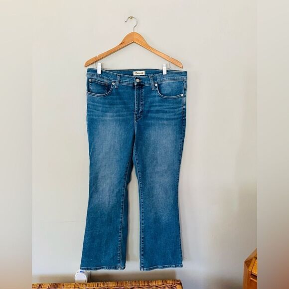 Maxwell | Kick Out Full-Length flare Jeans - Picture 7 of 7